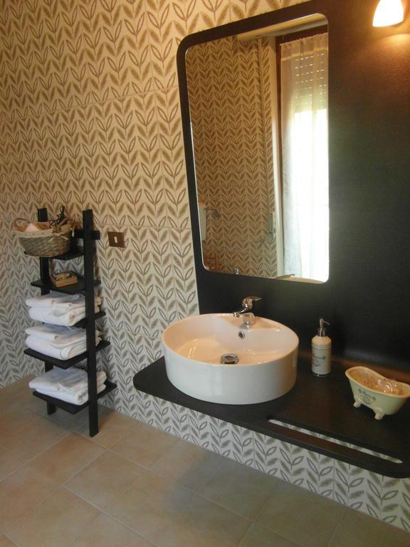 B&B In Villa Civitanova Marche Buitenkant foto