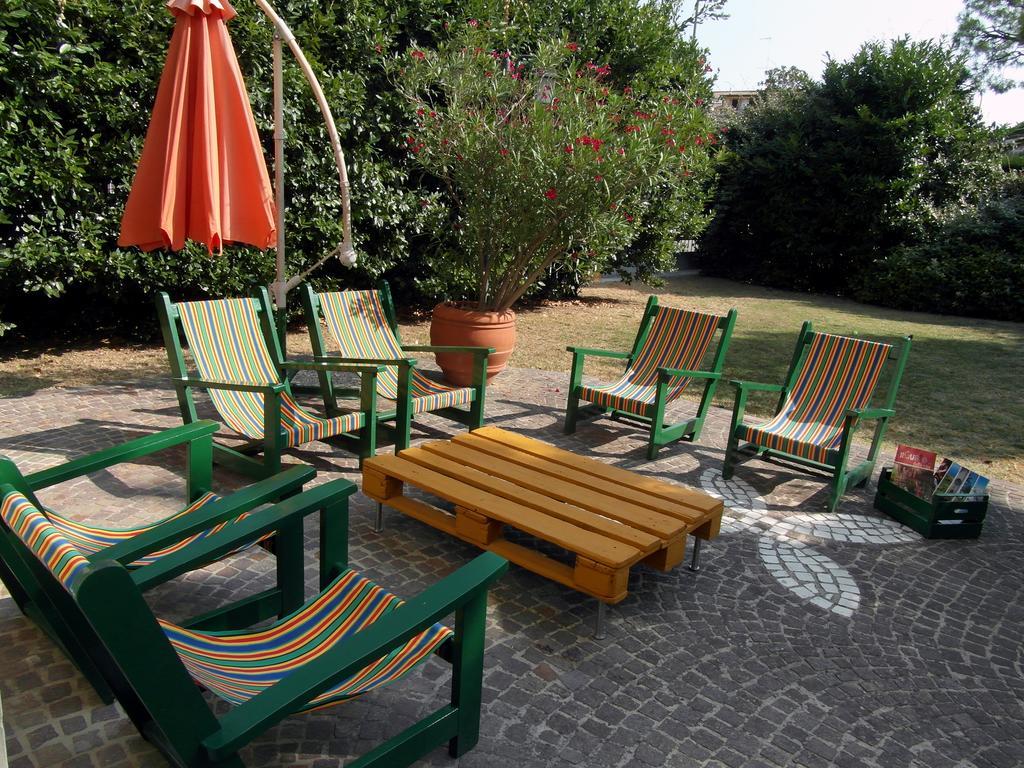 B&B In Villa Civitanova Marche Buitenkant foto
